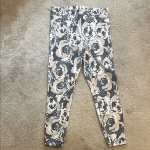 SPANX Floral Patterned Leggings in Gray and Pink
